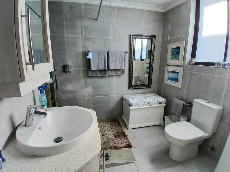 2 Bedroom Property for Sale in Stilbaai Wes Western Cape